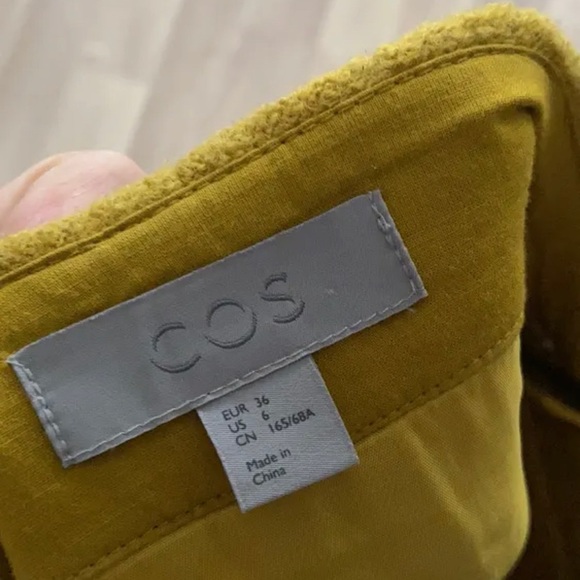 COS mini-jupe - Picture 3 of 3